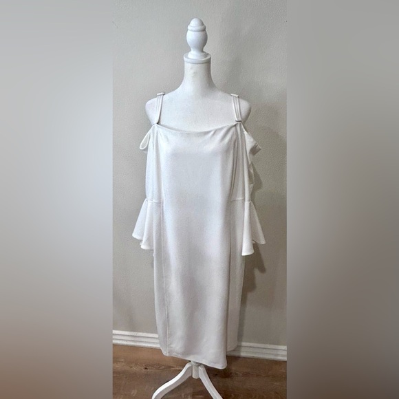 R & M Richards Dresses & Skirts - 🤍”R & M Richards” NWOT White Cold-Shoulder Midi Dress w/Ruffled Sleeves